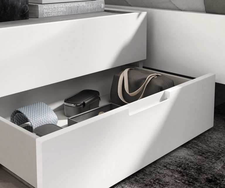 Dormitorio cabecero mesitas bancada sinfonier armario espejo – Home Dreams Design