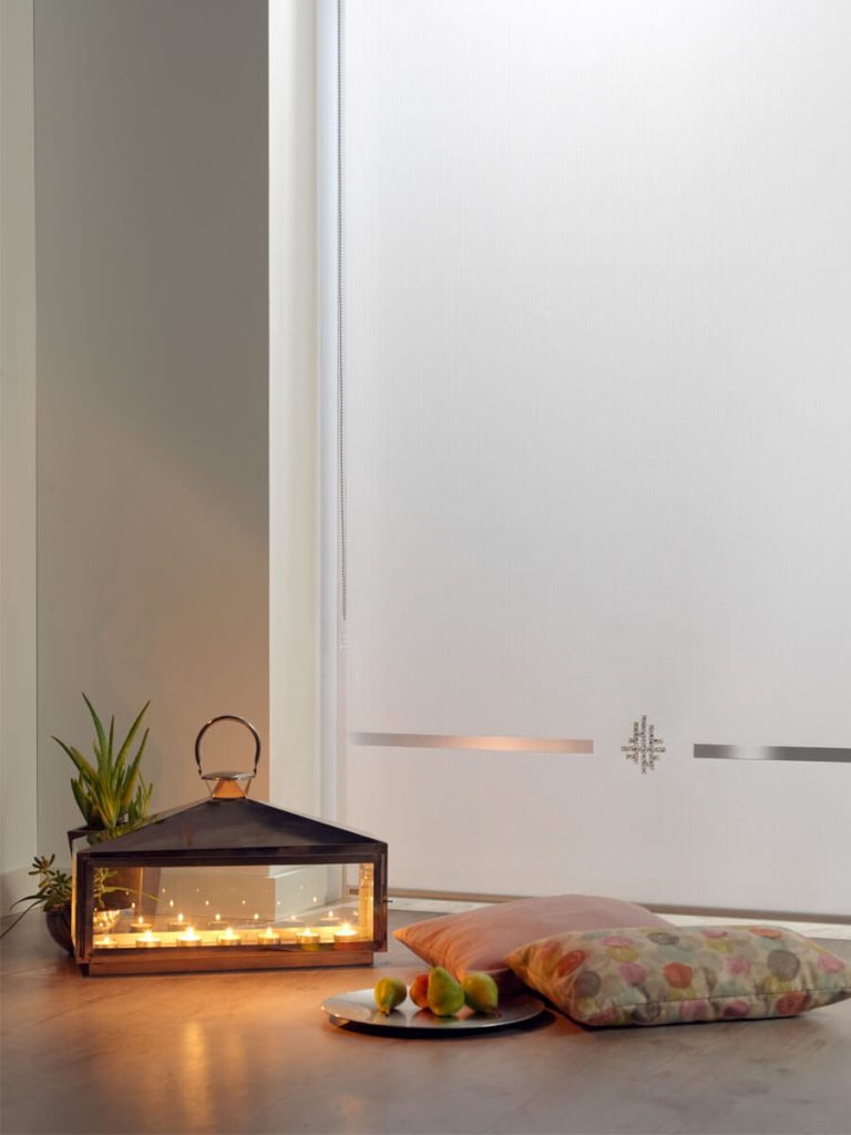 Estor con diseño
a medida – Home Dreams Design